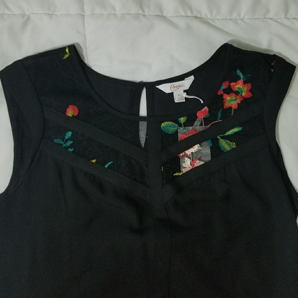 Candie's Women shirt - Picture 2 of 5